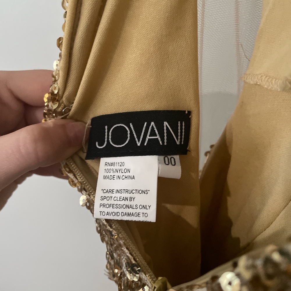 Stunning gold sequins Jovani prom dress size 00 - Picture 3 of 6